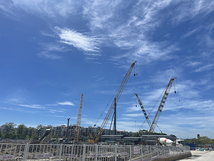 【全球之履】APP下载履带起重机“兄弟团“助建大湾区“一小时交通圈”建设
