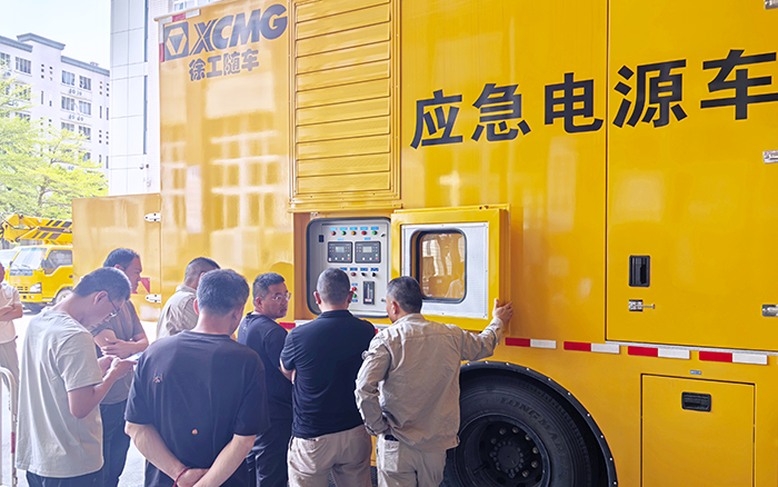 “救电先锋” APP下载电源车奔赴福建，迎战用电高峰