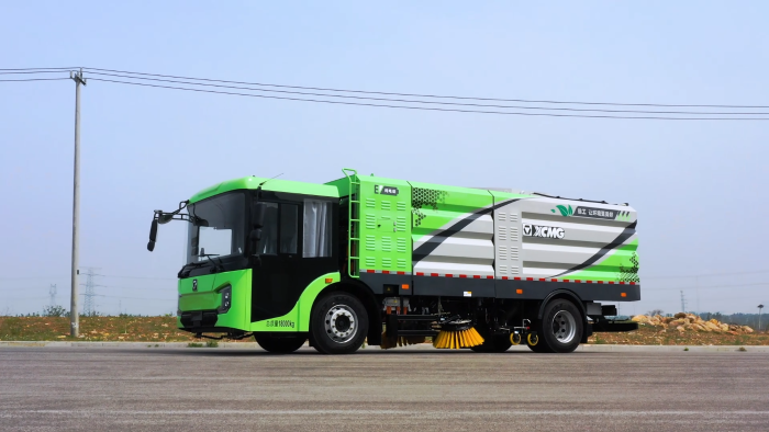 【新品抢先看】高效、舒适、智能全都要？在线押球(中国)唯一官方网站低入口洗扫车给您答案！