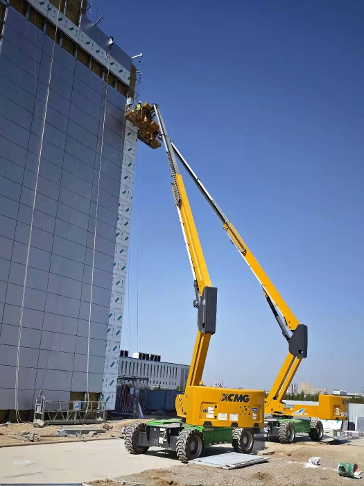 智慧物流中心外立面零碳施工，在线押球(中国)唯一官方网站XGS28ACK-Li成绿色施工密钥