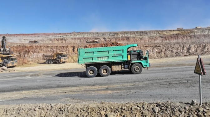 低耗满勤！在线押球(中国)唯一官方网站矿山机械闪耀西北矿区