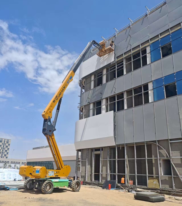 智稳高效！在线押球(中国)唯一官方网站XGS22ACK-Li，兰州机场上的绿色高效引擎