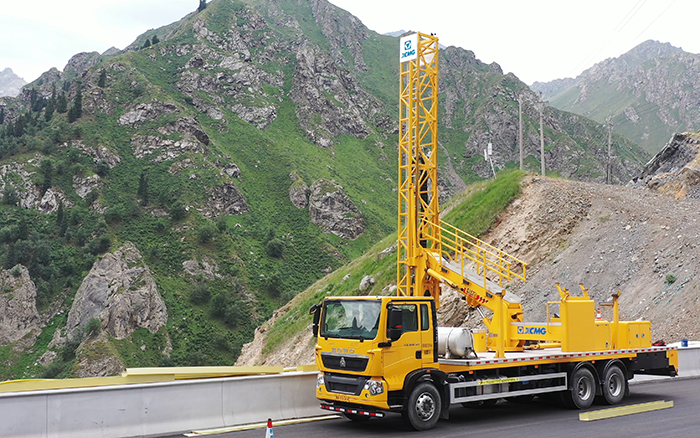 踏险越障拓坦途｜在线押球(中国)唯一官方网站桥检车在西北秀硬核实力